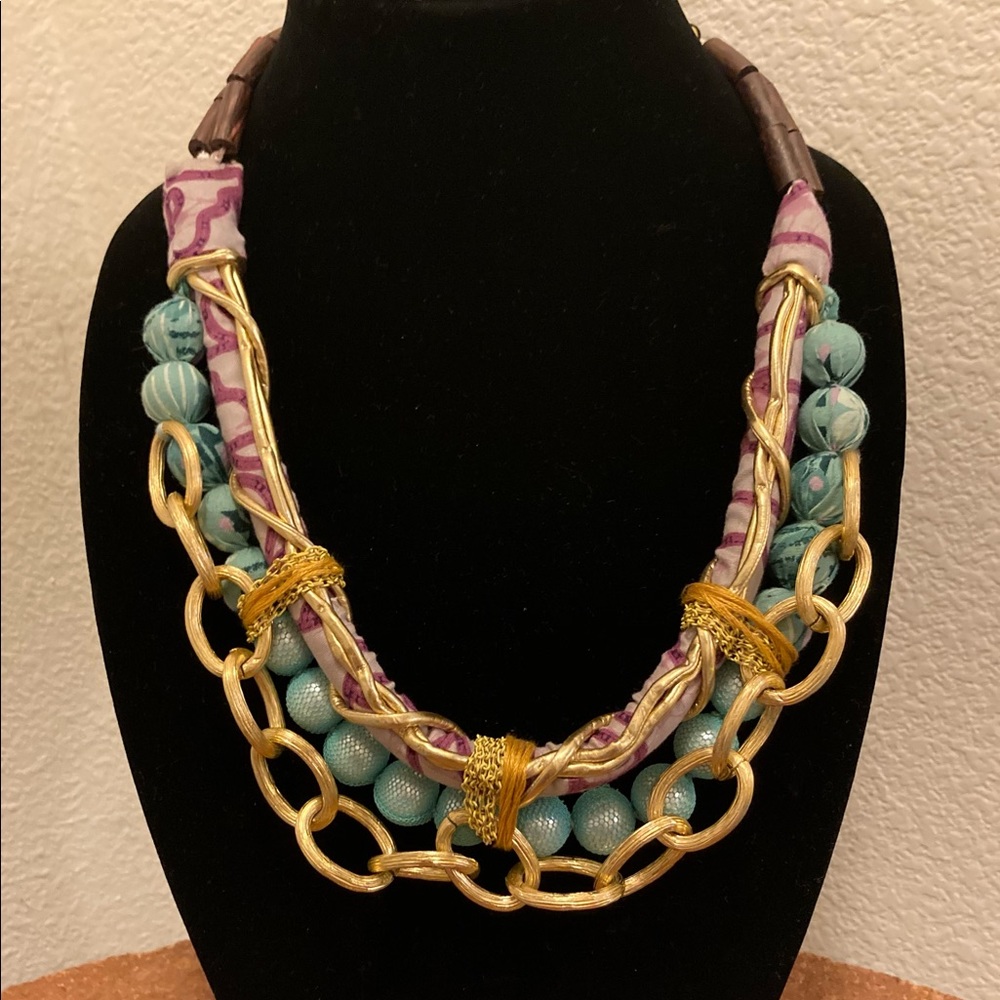 Elizabeth Wahyu Necklace
